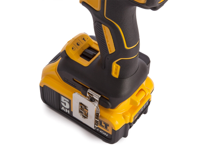 Бормашина винтоверт акумулаторна Dewalt  DCD796P2