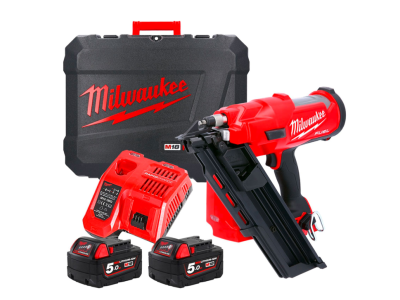 Milwaukee M18FFN-0C cordless taker kit with 2 pcs. M18B5 batteries and M12-18FC charger